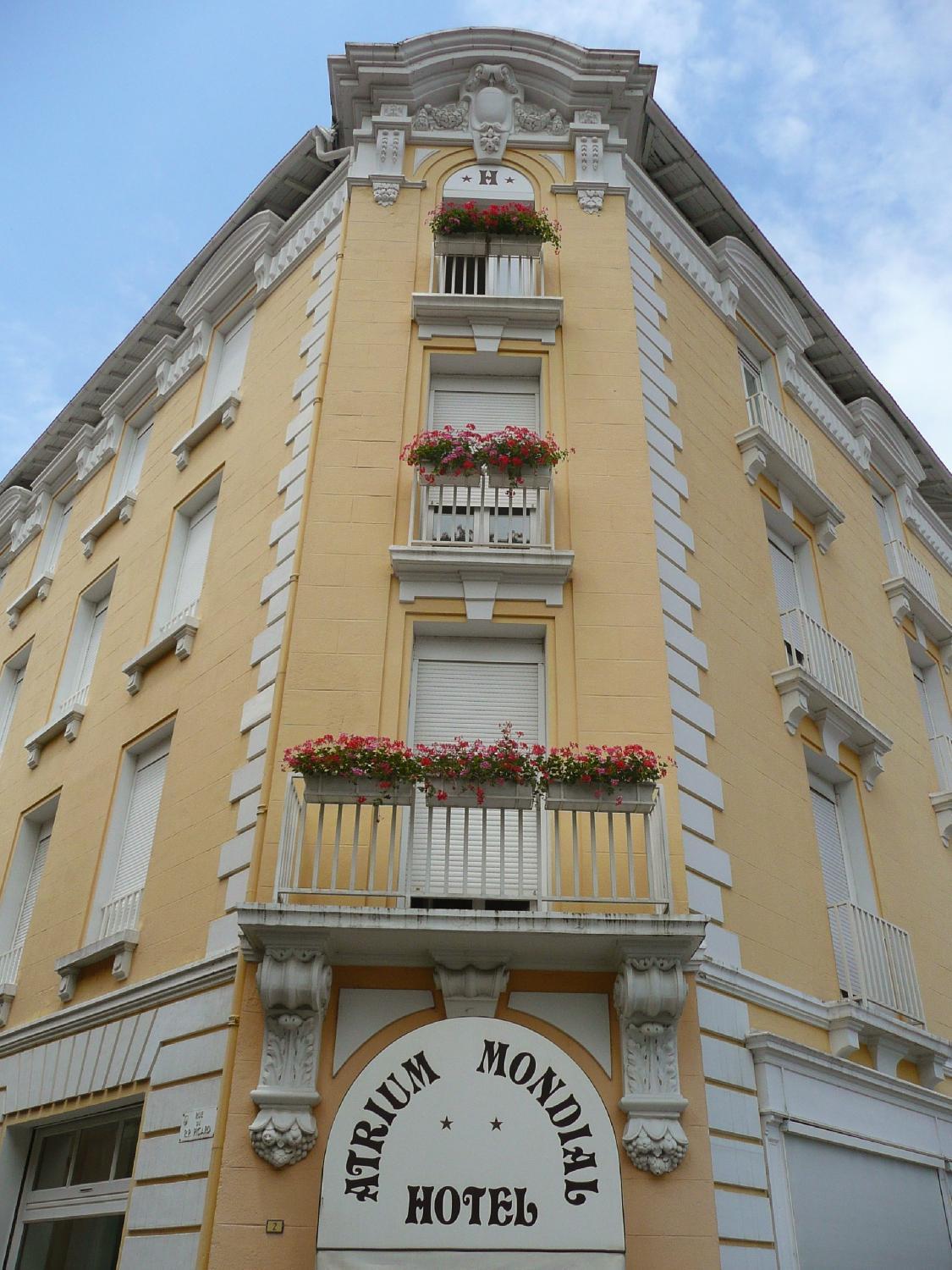 Atrium Hotel